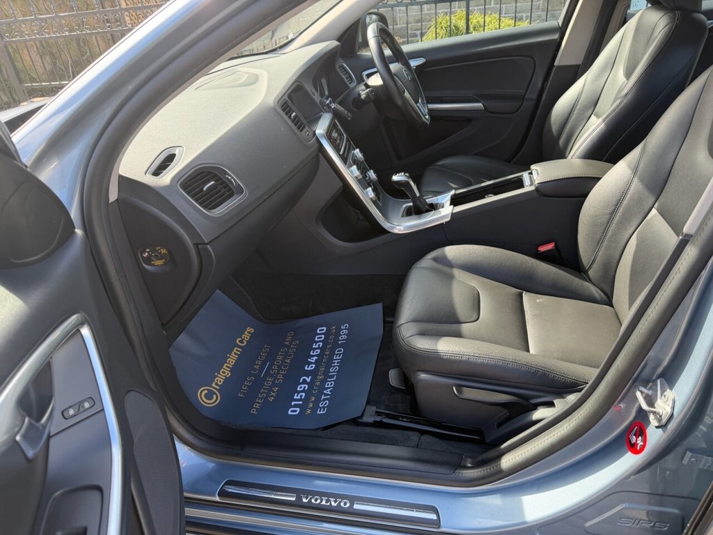 Used Volvo V60 2018 for sale - 78124385: Photo 24