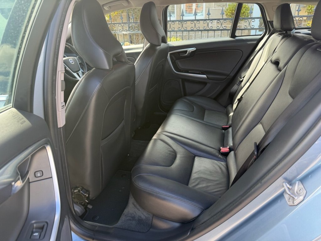 Used Volvo V60 2018 for sale - 78124385: Photo 25