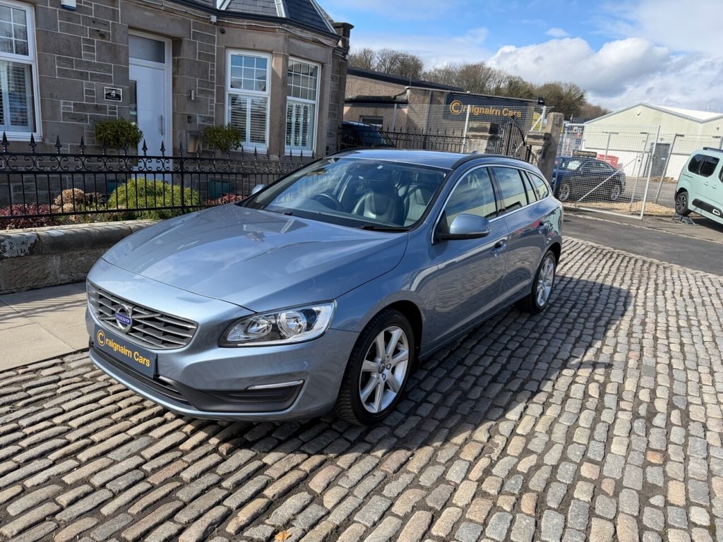 Used Volvo V60 2018 for sale - 78124385: Photo 3