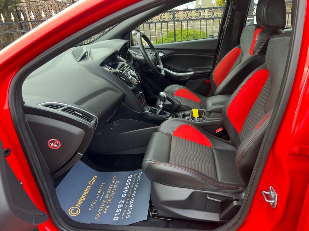 Used Ford Focus 2013 for sale - 77037631: Photo 15