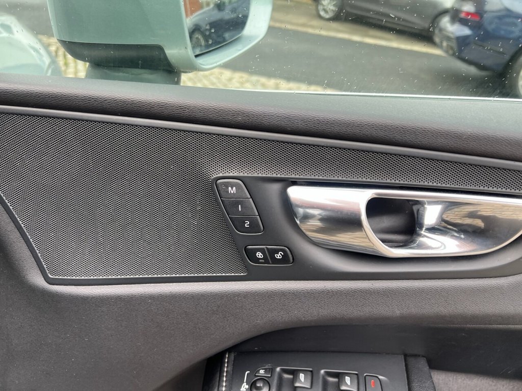 Used Volvo XC60 2017 for sale - 77037874: Photo 19