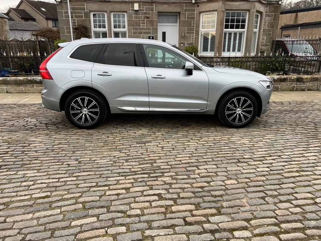 Used Volvo XC60 2017 for sale - 77037874: Photo 4