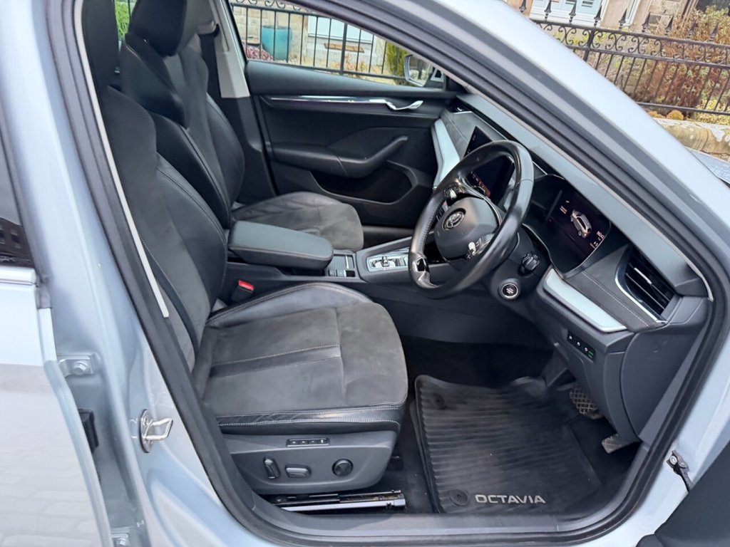 Used Skoda Octavia 2020 for sale - 77534111: Photo 2