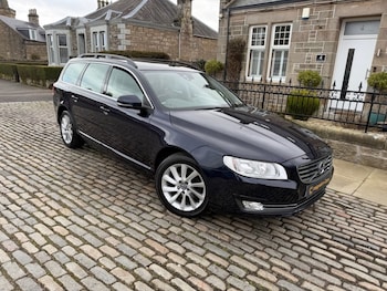 Used Volvo V70 2015 for sale - 77920164: Photo