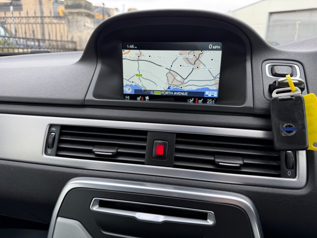 Used Volvo V70 2015 for sale - 77920164: Photo 21