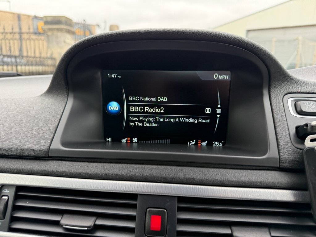 Used Volvo V70 2015 for sale - 77920164: Photo 25