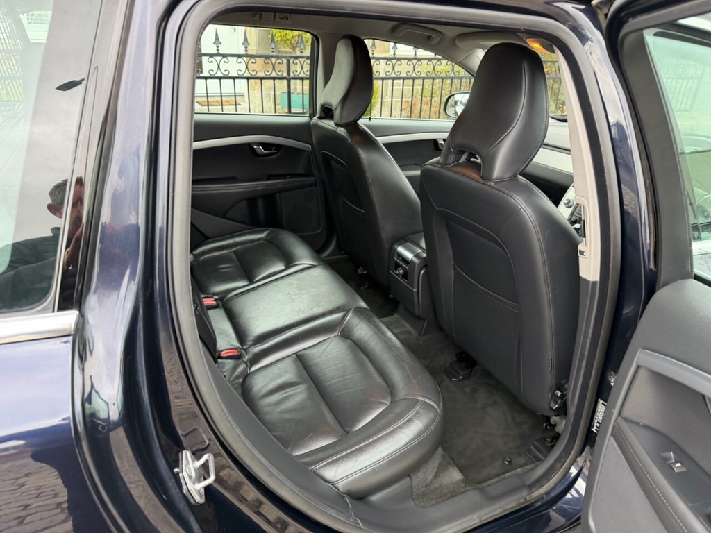 Used Volvo V70 2015 for sale - 77920164: Photo 30