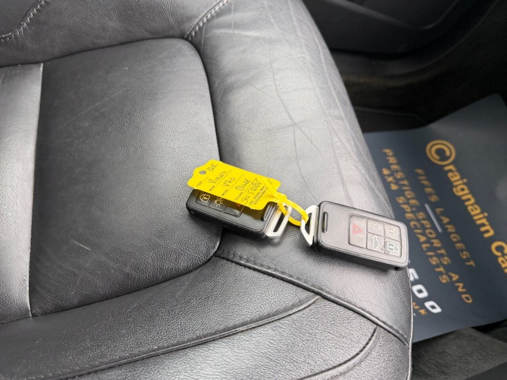 Used Volvo V70 2015 for sale - 77920164: Photo 31