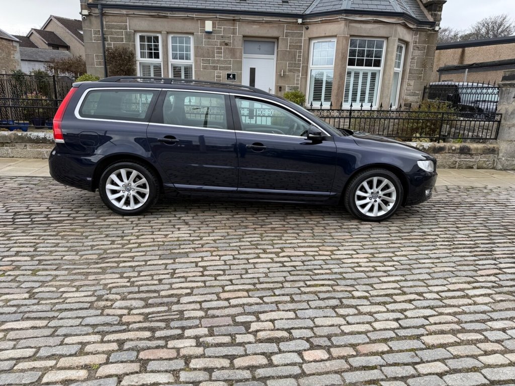 Used Volvo V70 2015 for sale - 77920164: Photo 7