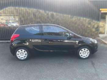 Used Hyundai i20 2014 for sale - 74930801: Photo