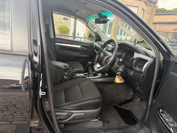 Used Toyota Hilux 2016 for sale - 79642887: Photo