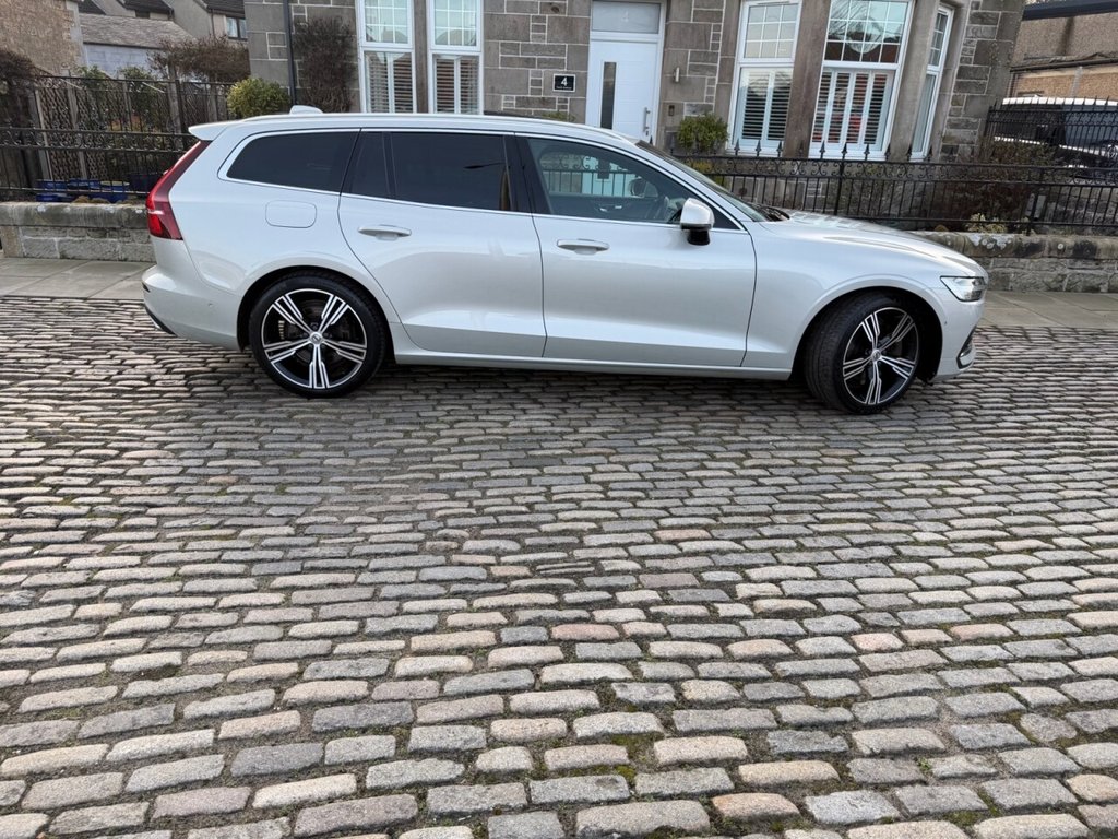 Used Volvo V60 2018 for sale - 77608470: Photo 12