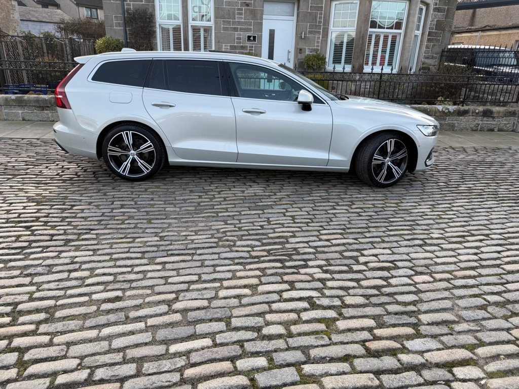 Used Volvo V60 2018 for sale - 77608470: Photo 17