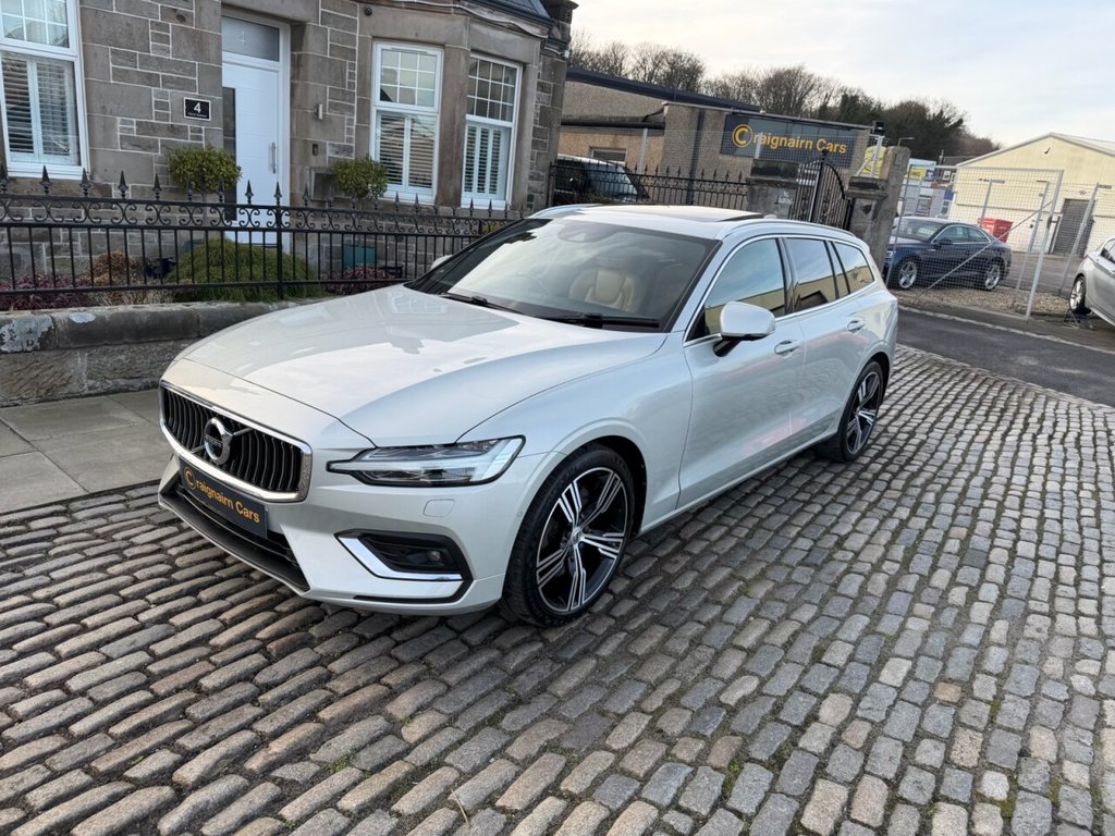 Used Volvo V60 2018 for sale - 77608470: Photo 3