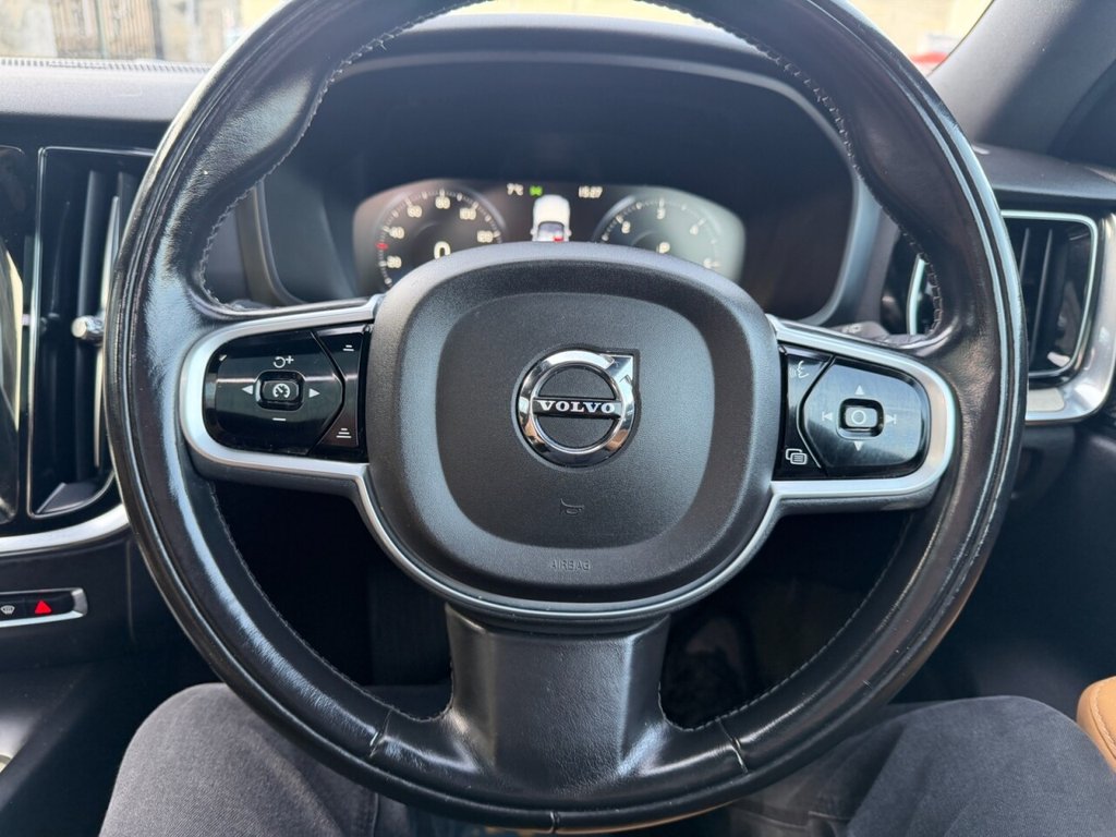 Used Volvo V60 2018 for sale - 77608470: Photo 36