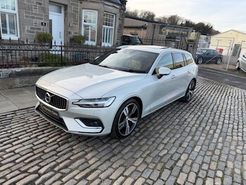 Used Volvo V60 2018 for sale - 77608470: Photo