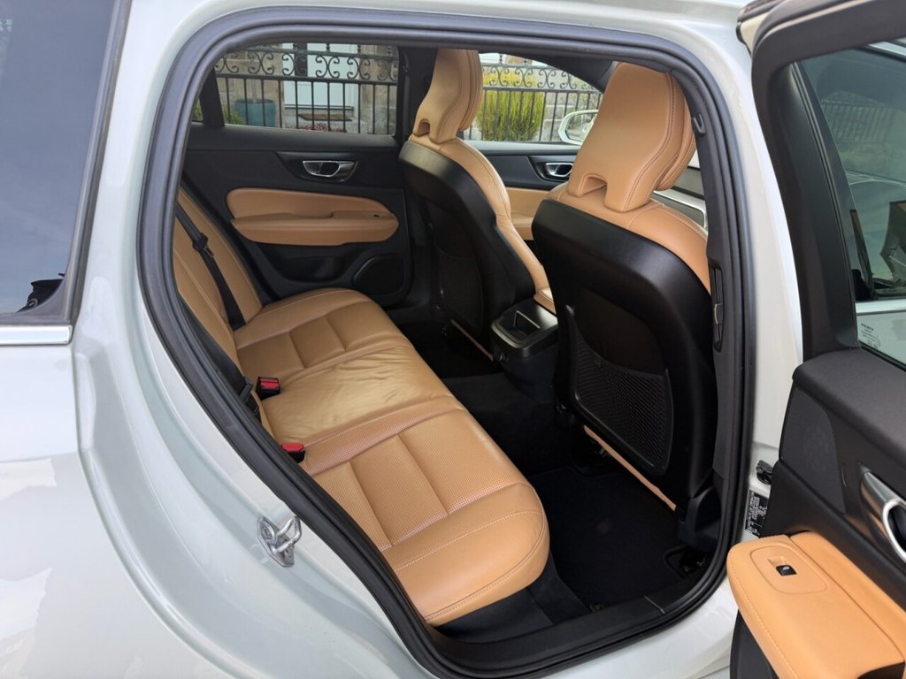 Used Volvo V60 2018 for sale - 77608470: Photo 44