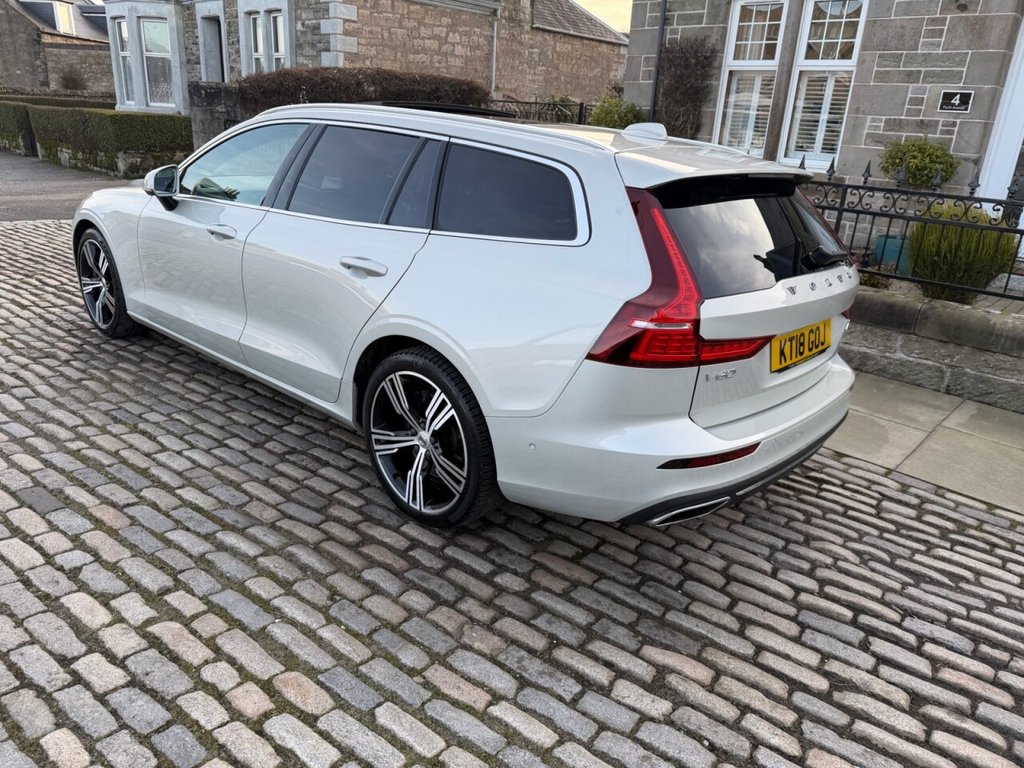 Used Volvo V60 2018 for sale - 77608470: Photo 5