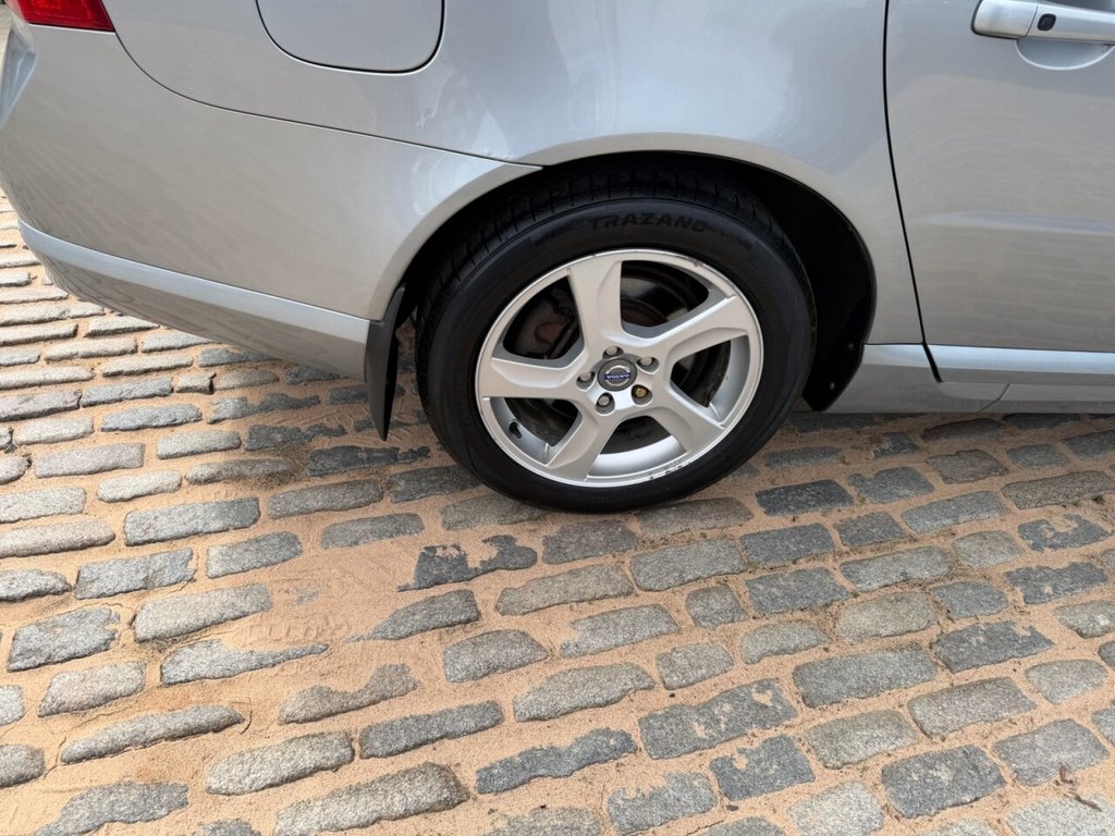 Used Volvo V70 2011 for sale - 78212938: Photo 11