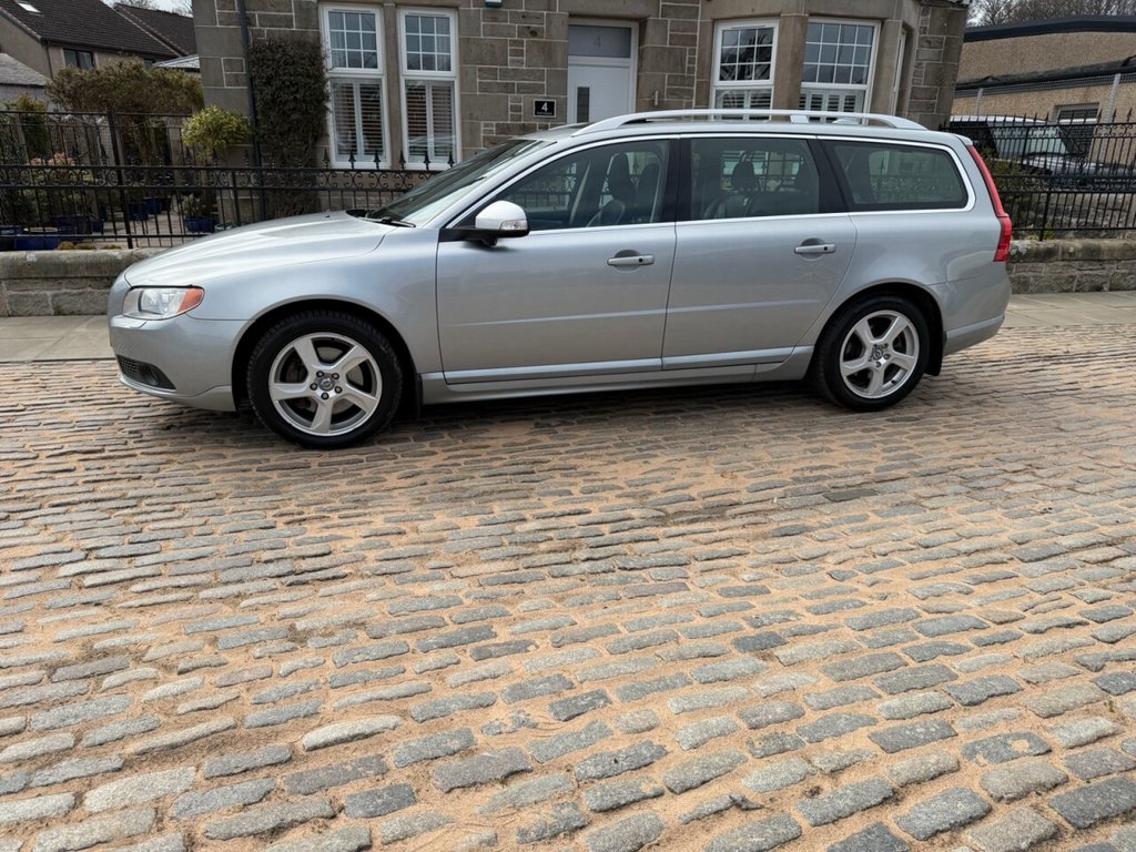 Used Volvo V70 2011 for sale - 78212938: Photo 15