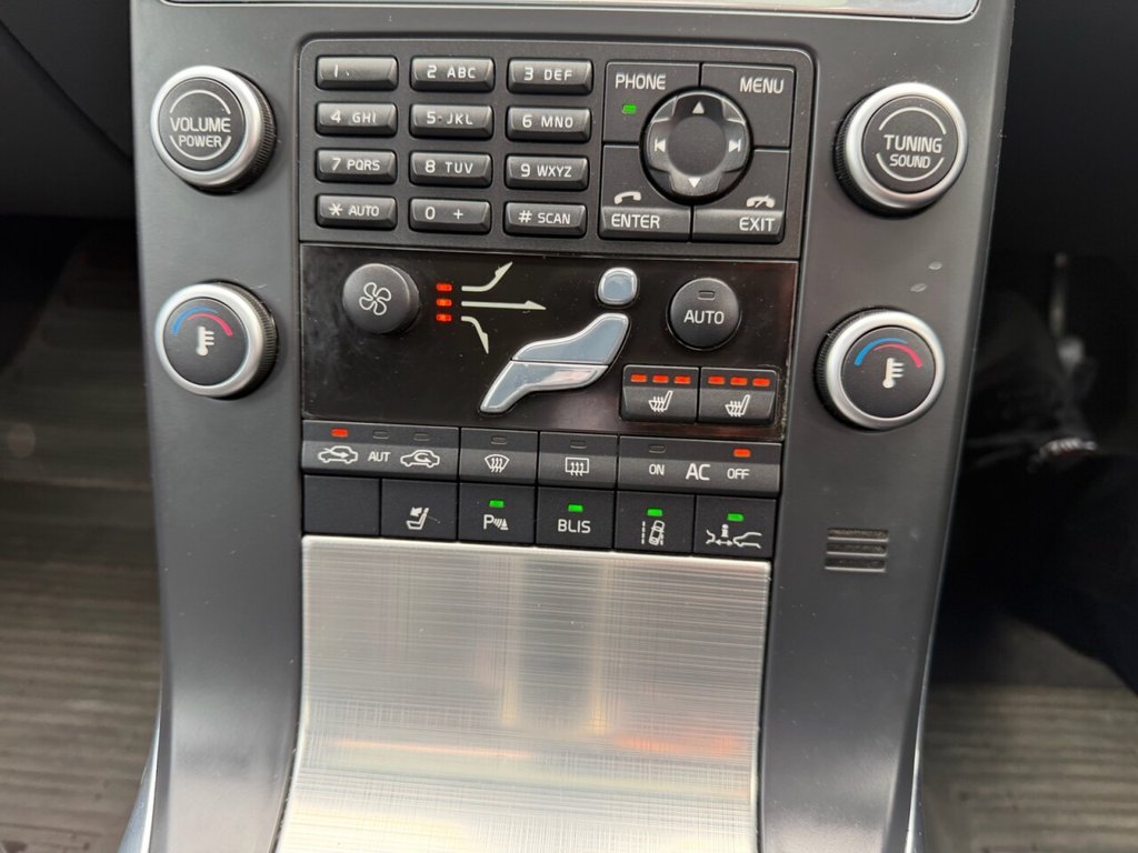 Used Volvo V70 2011 for sale - 78212938: Photo 20