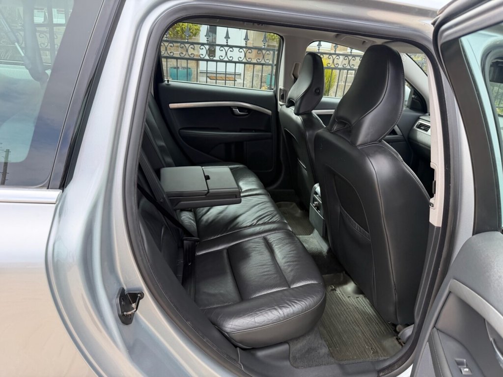 Used Volvo V70 2011 for sale - 78212938: Photo 30