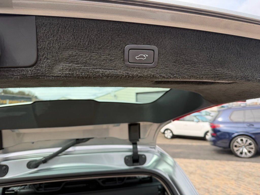 Used Volvo V70 2011 for sale - 78212938: Photo 31