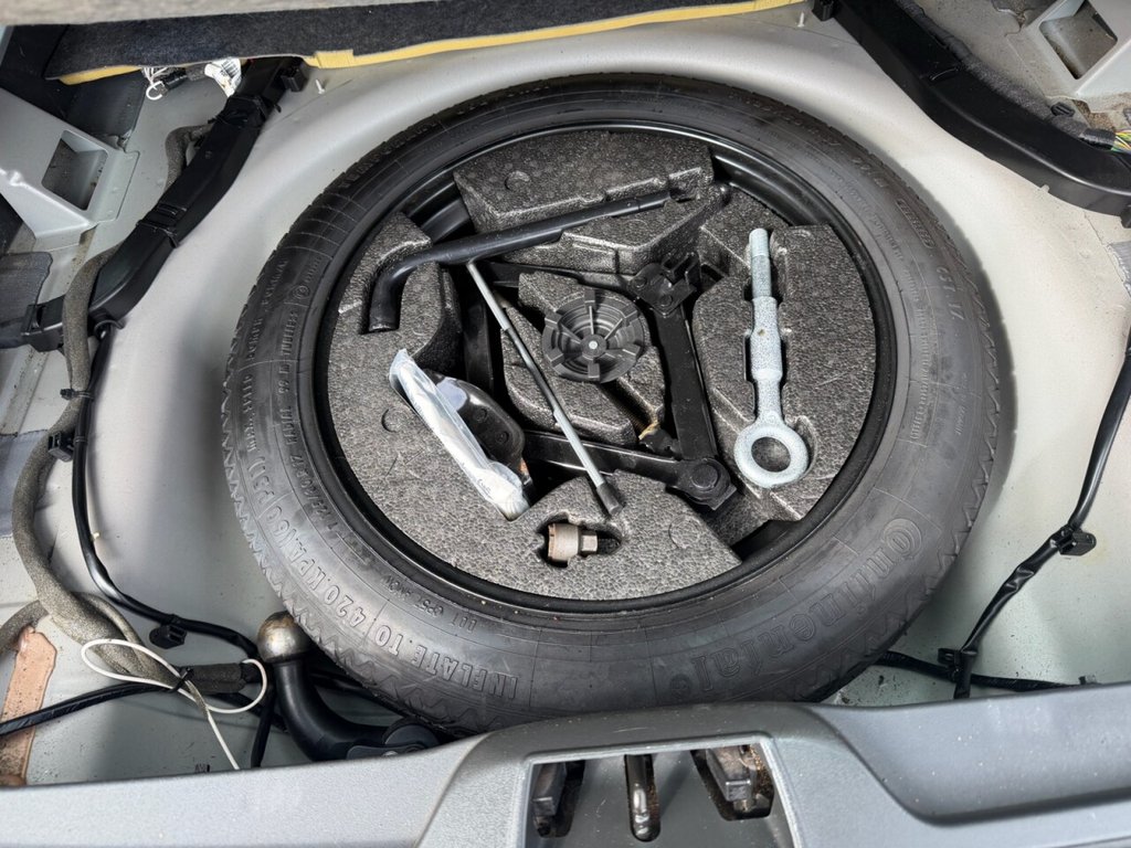 Used Volvo V70 2011 for sale - 78212938: Photo 32