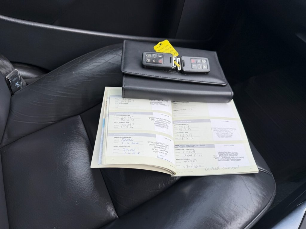 Used Volvo V70 2011 for sale - 78212938: Photo 35