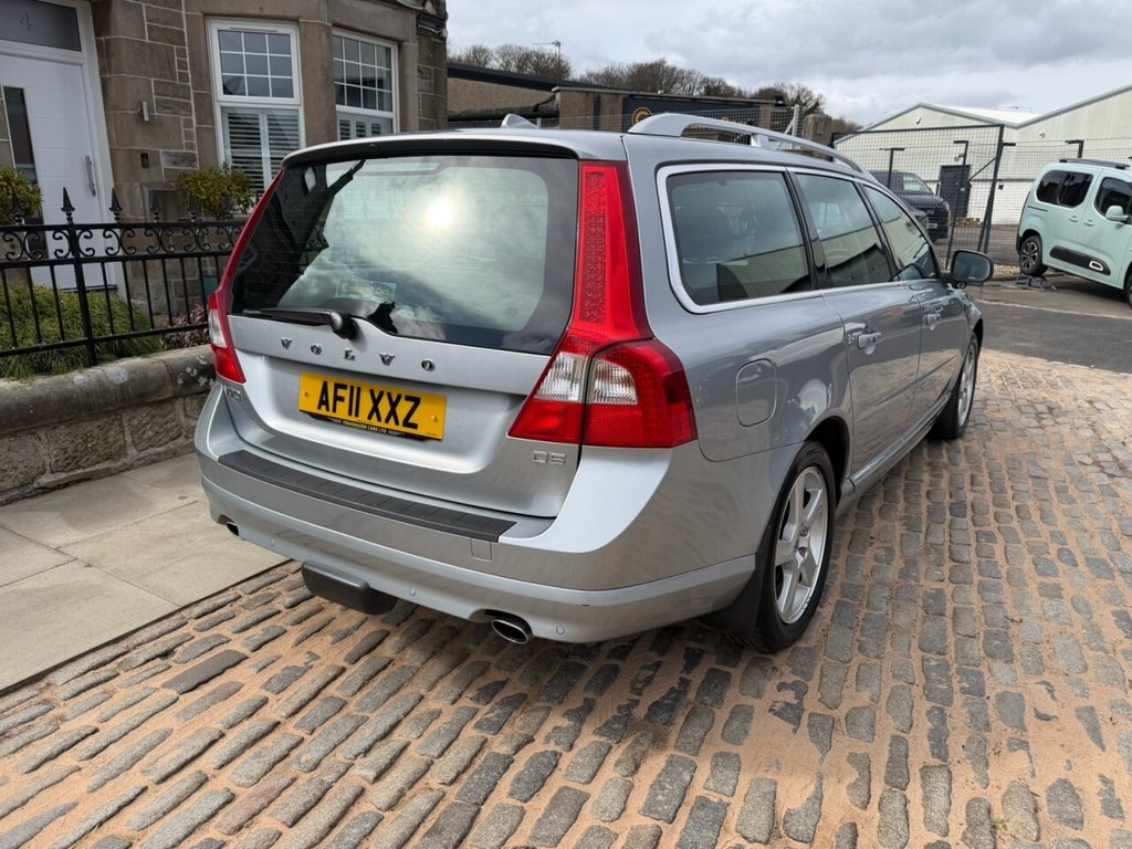 Used Volvo V70 2011 for sale - 78212938: Photo 6