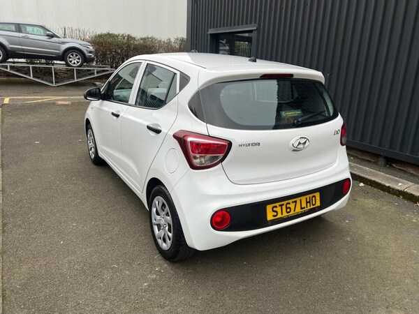 Used Hyundai i10 2017 for sale - 73784456: Photo 11