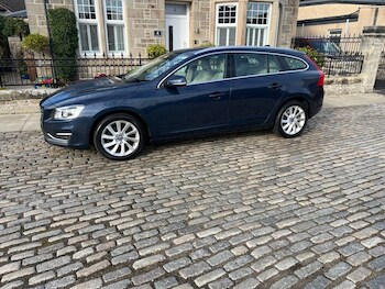 Used Volvo V60 2015 for sale - 77583260: Photo