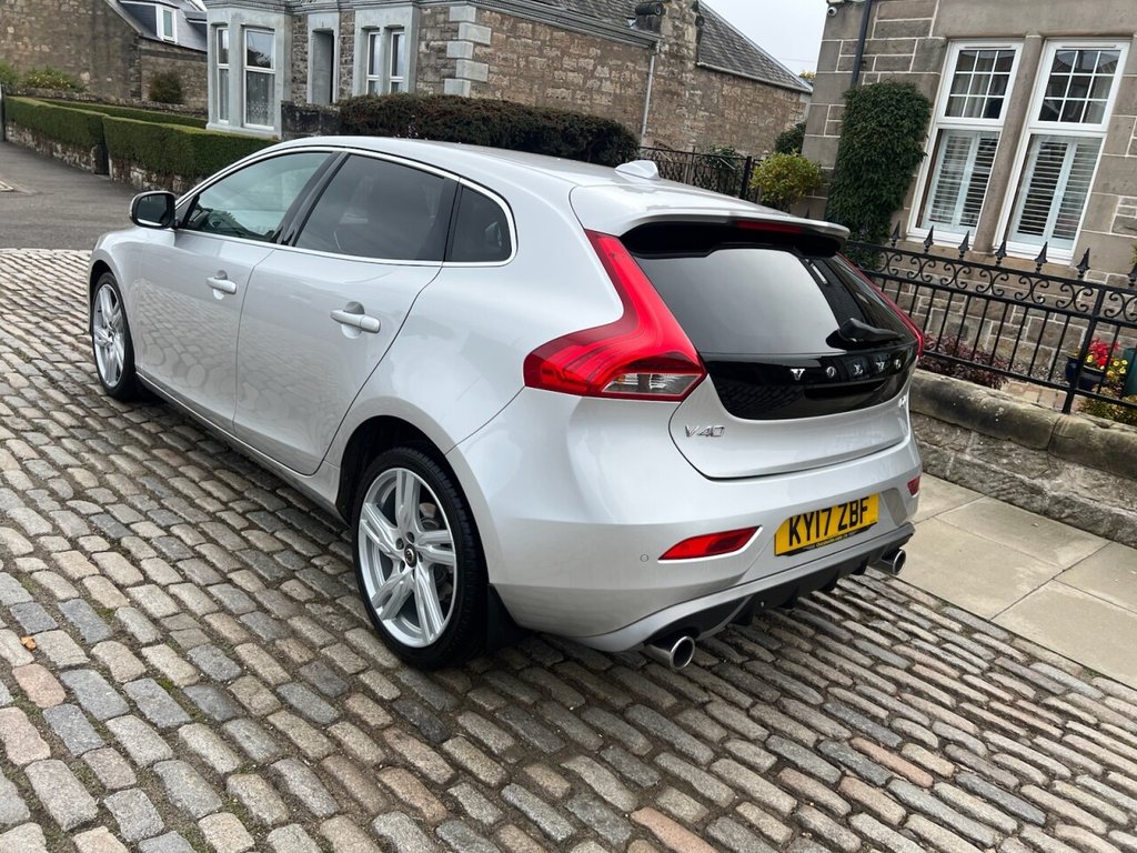 Used Volvo V40 2017 for sale - 77037967: Photo 10