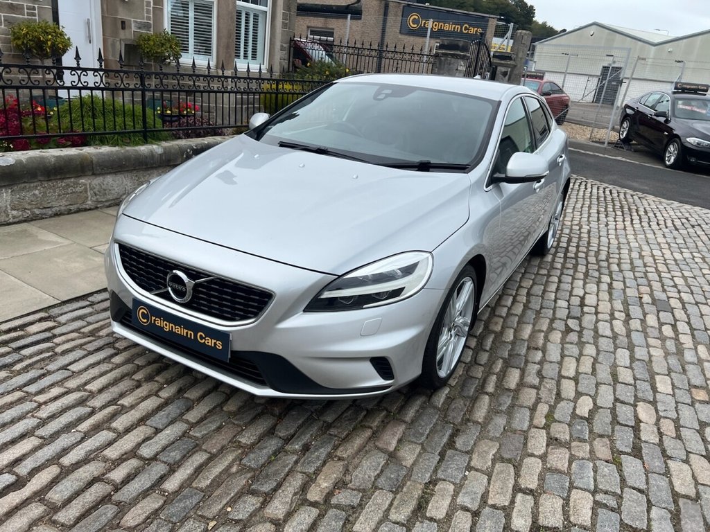 Used Volvo V40 2017 for sale - 77037967: Photo 6