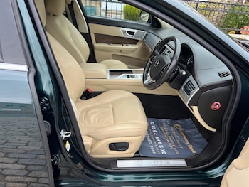 Used Jaguar XF 2014 for sale - 78271433: Photo