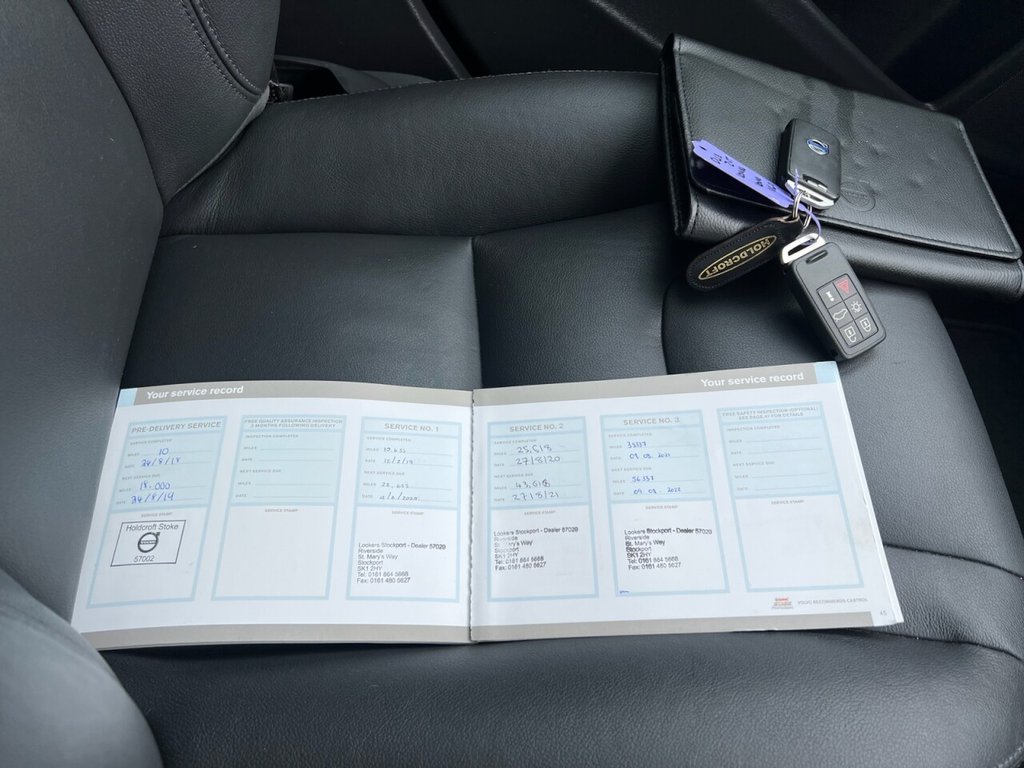 Used Volvo V60 2018 for sale - 77037690: Photo 24