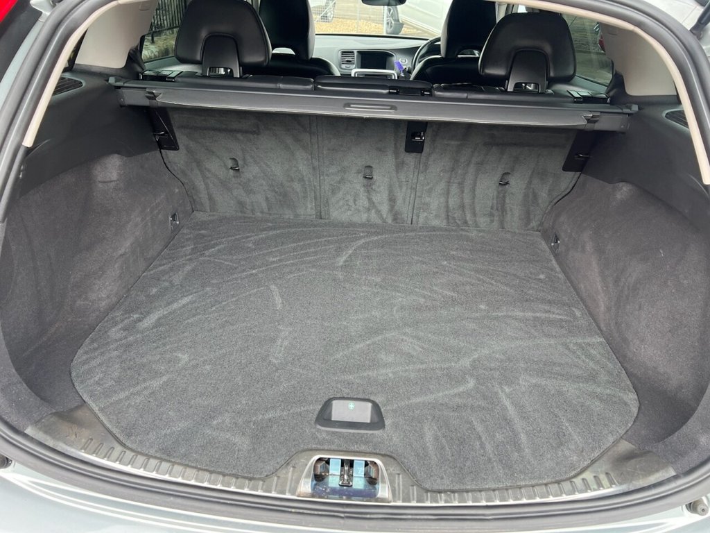 Used Volvo V60 2018 for sale - 77037690: Photo 26