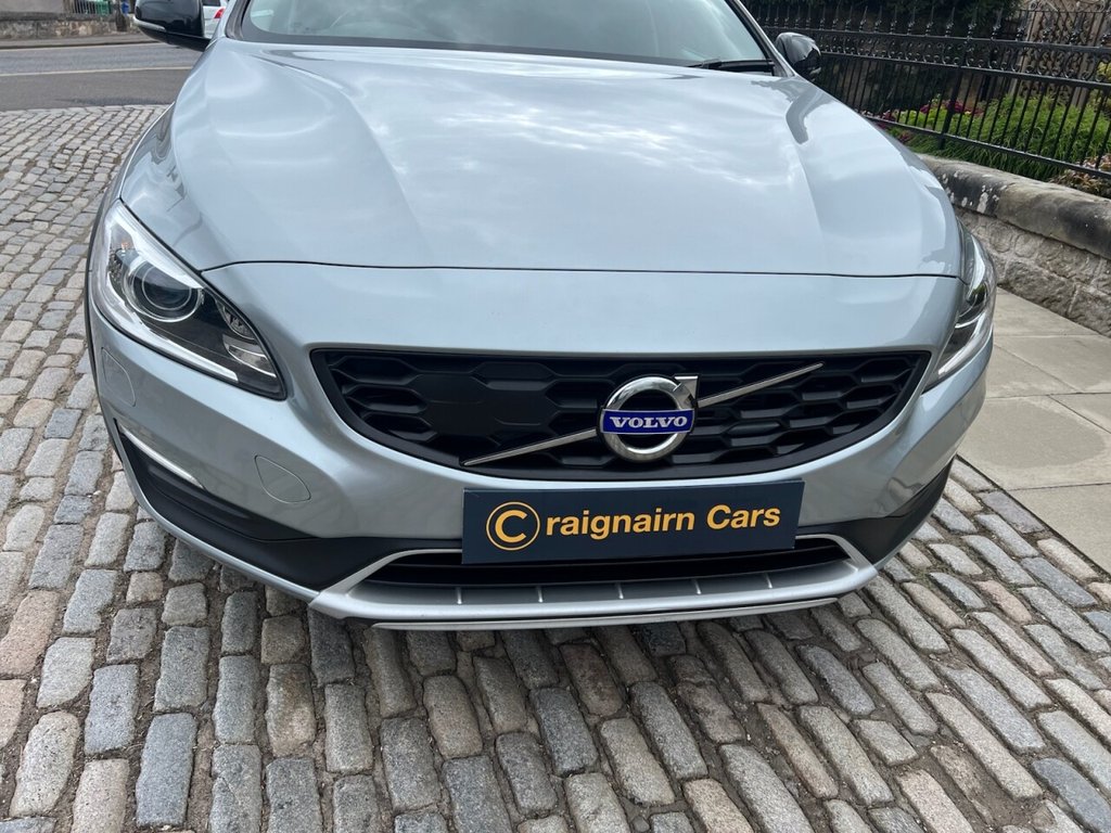 Used Volvo V60 2018 for sale - 77037690: Photo 6