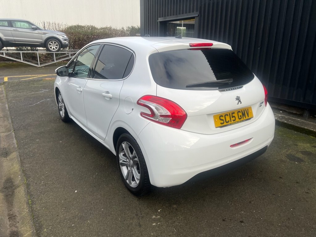 Used Peugeot 208 2015 for sale - 77009543: Photo 13