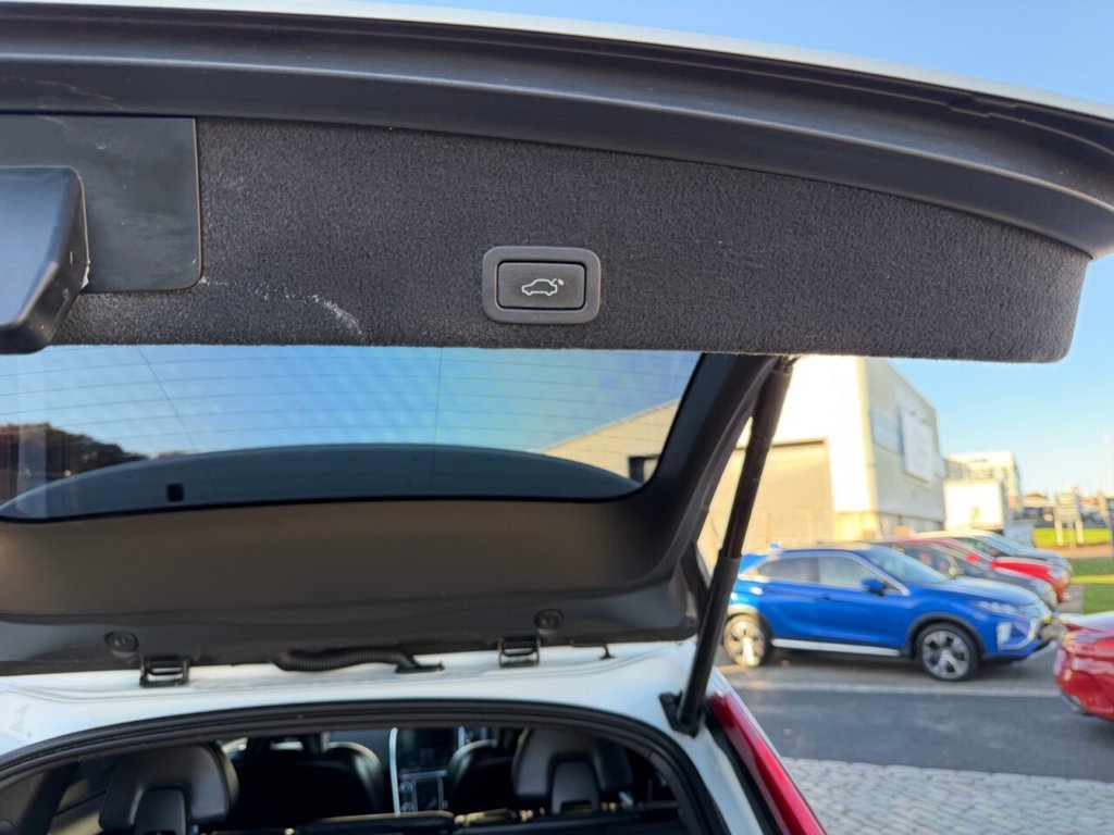 Used Volvo XC60 2017 for sale - 77037881: Photo 30