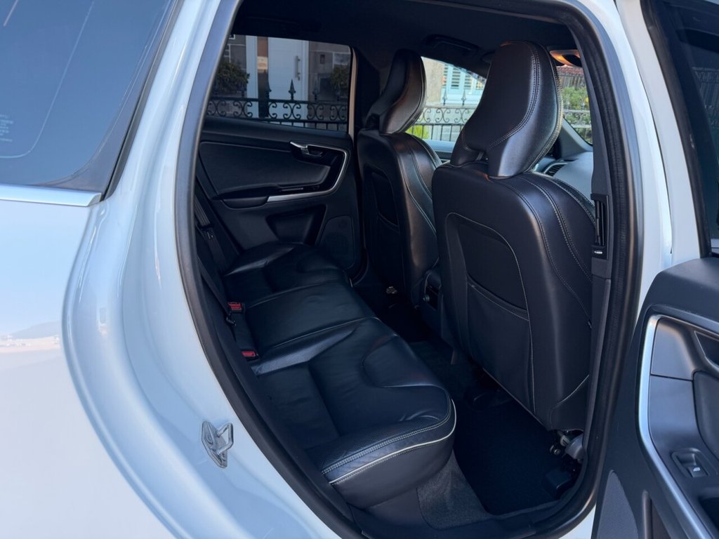 Used Volvo XC60 2017 for sale - 77037881: Photo 32