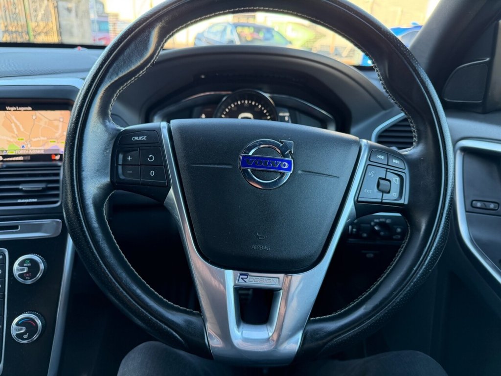 Used Volvo XC60 2017 for sale - 77037881: Photo 37