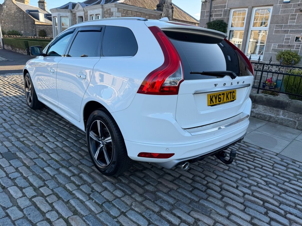 Used Volvo XC60 2017 for sale - 77037881: Photo 4