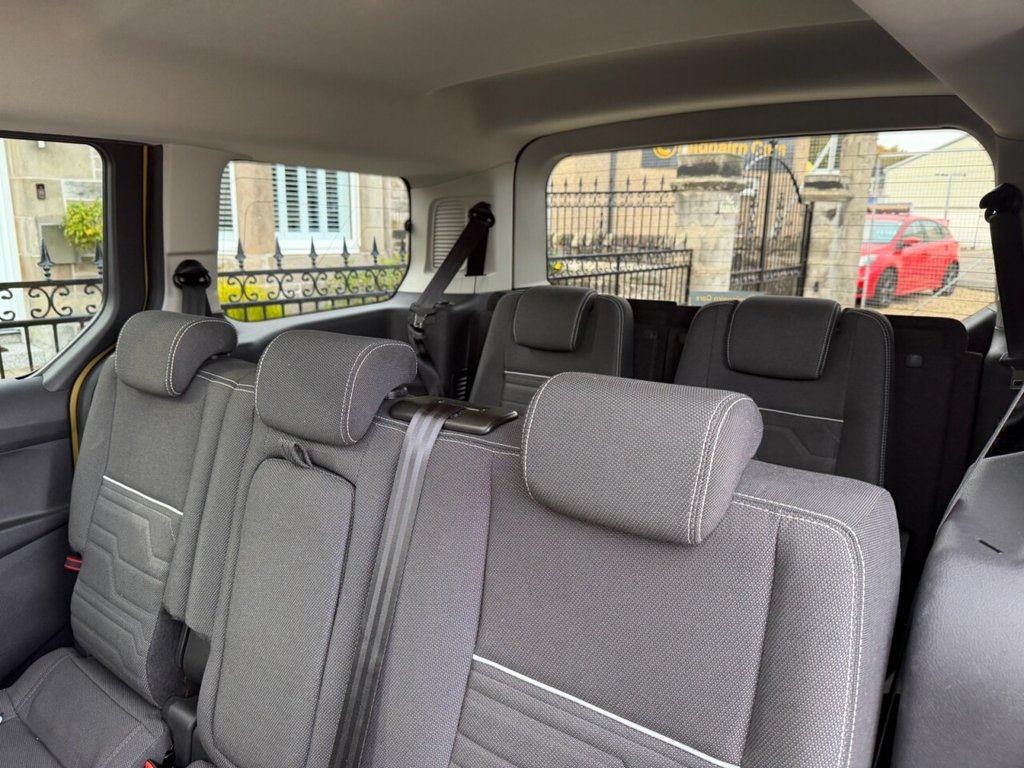 Used Ford Grand Tourneo Connect 2015 for sale - 77037896: Photo 29