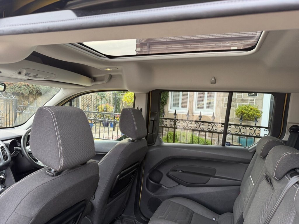 Used Ford Grand Tourneo Connect 2015 for sale - 77037896: Photo 30