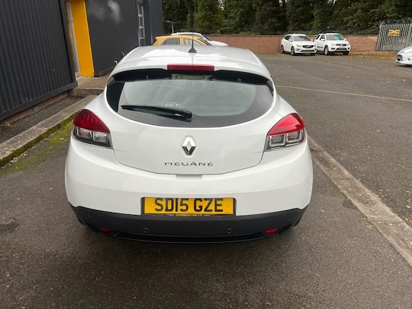 Used Renault Megane 2015 for sale - 76185490: Photo 9