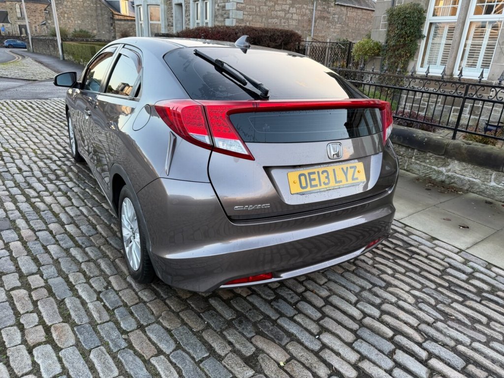 Used Honda Civic 2013 for sale - 77038096: Photo 5