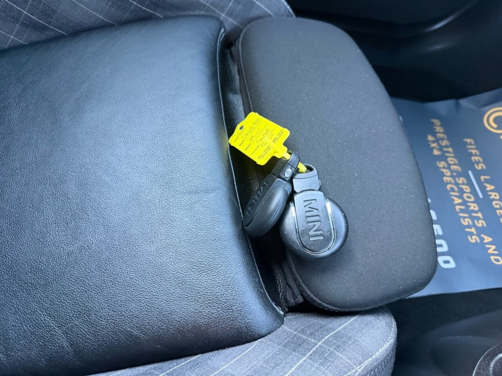 Used MINI Convertible 2018 for sale - 77236406: Photo 32