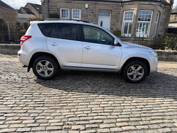 Used Toyota RAV4 2012 for sale - 78022015: Photo