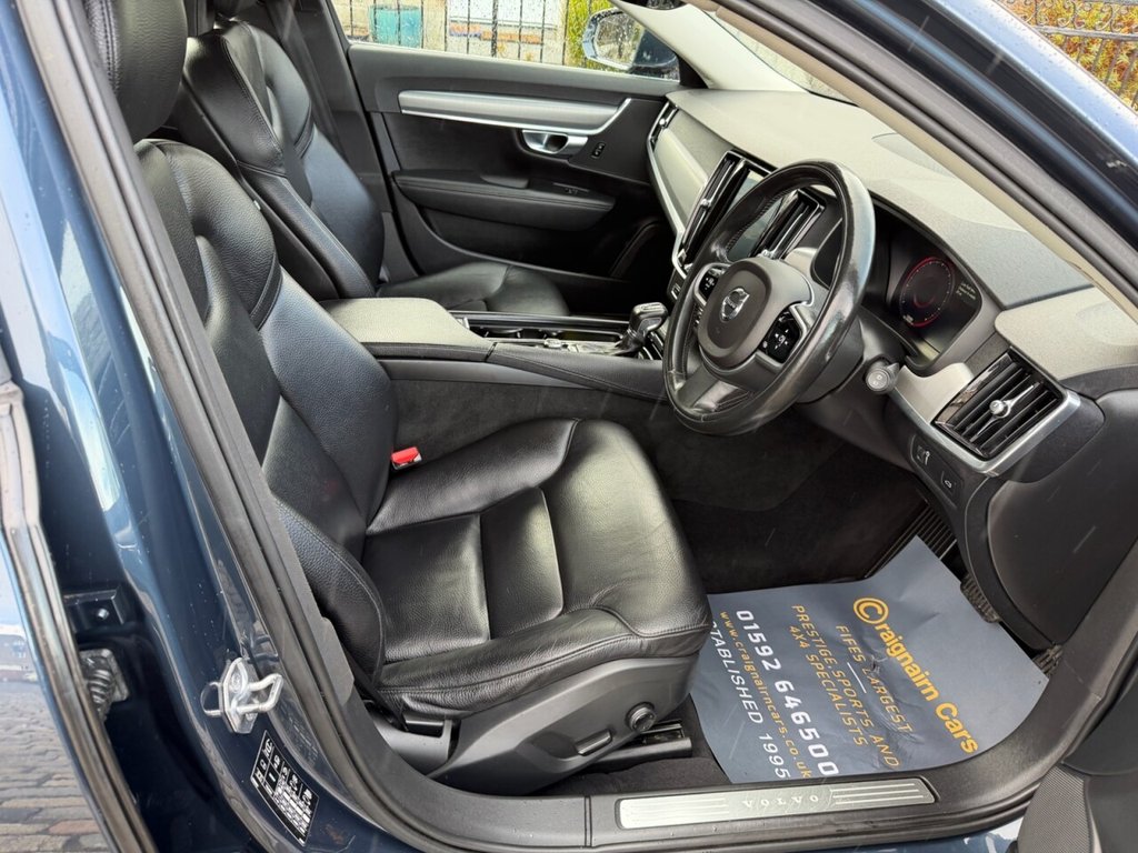 Used Volvo V90 2018 for sale - 77879527: Photo 2